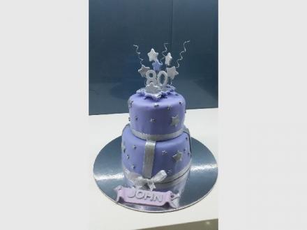 Deevyne Cakes Deevyne Cakes