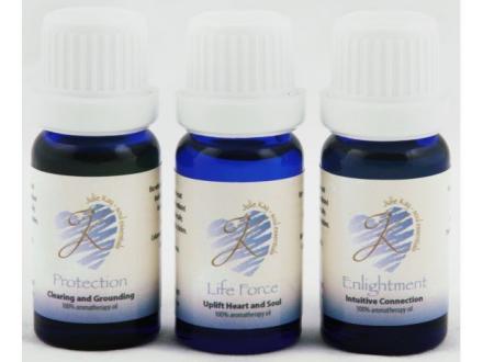 Julie Kay Psychic Medium Healer Teacher & Author Julie Kay Psychic Medium Healer Teacher & Author